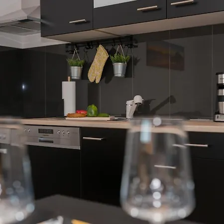 Mate I Niko * Brodarica (Sibenik-Knin)