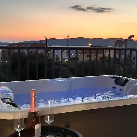 Mate I Niko * Brodarica (Sibenik-Knin)