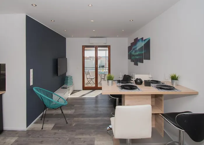 Mate I Niko Apartman Brodarica