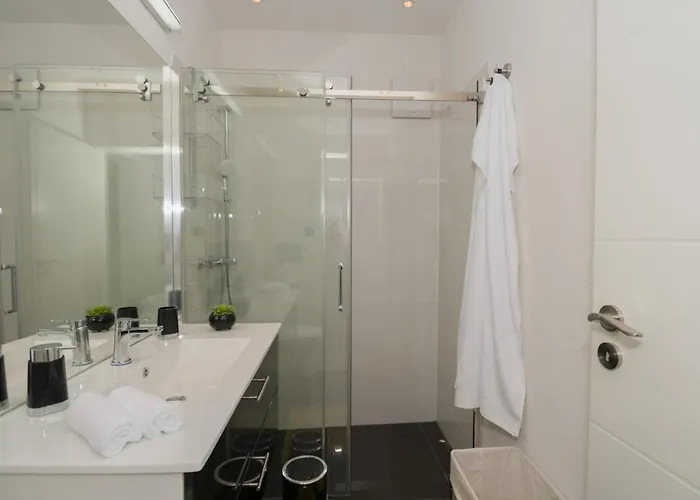 Mate I Niko Apartman Brodarica