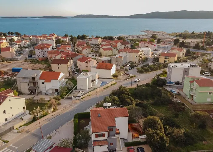 Mate I Niko * Brodarica