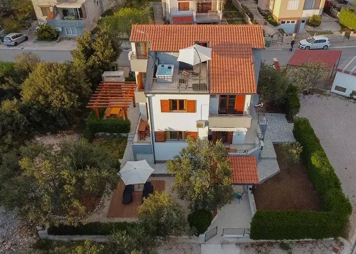 Mate I Niko Apartman Brodarica