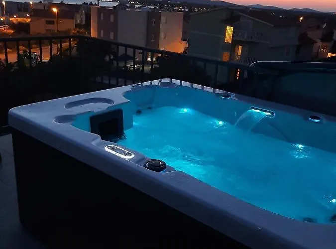 Mate I Niko דירה *